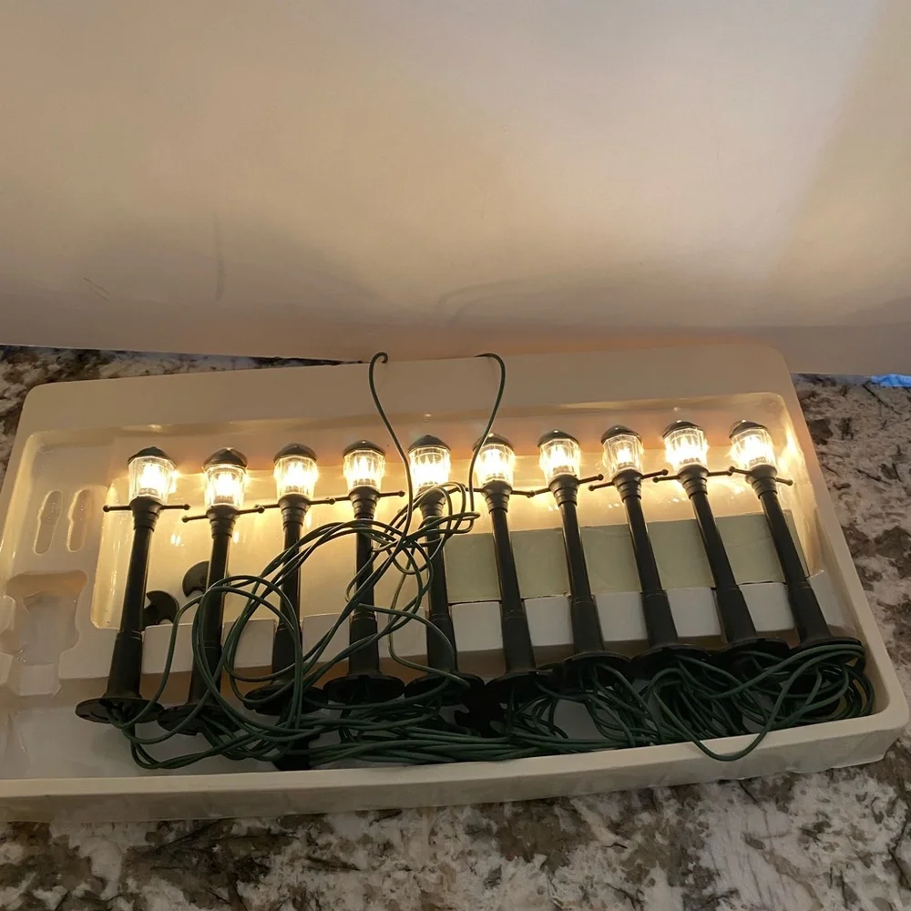VTG Trim a Home 10 Streetlamp string holiday lights indoor Kmart works